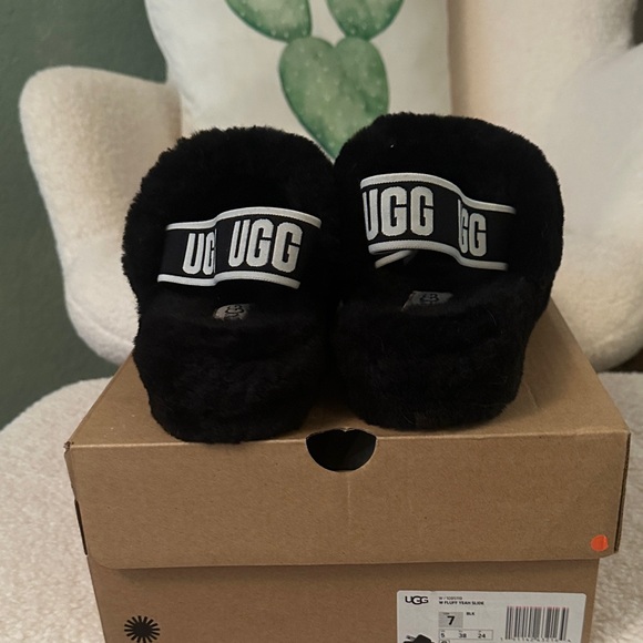 UGG Black Fluffy Slippers - Picture 5 of 6